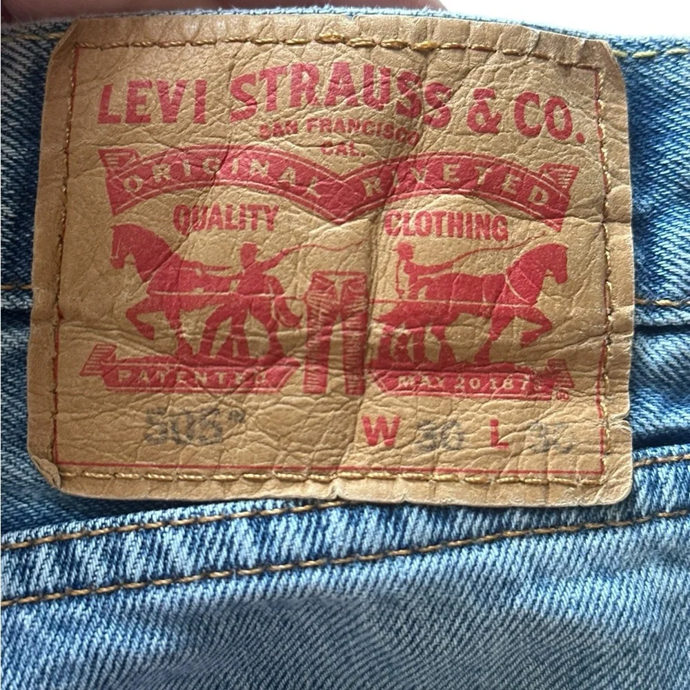 Levi’s 512 Slim Taper Jeans – W30 L30 – Distressed –‎ Medium Wash
